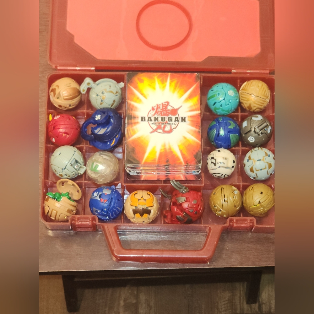 Bakugan Battle Brawlers Set with Case And Cards